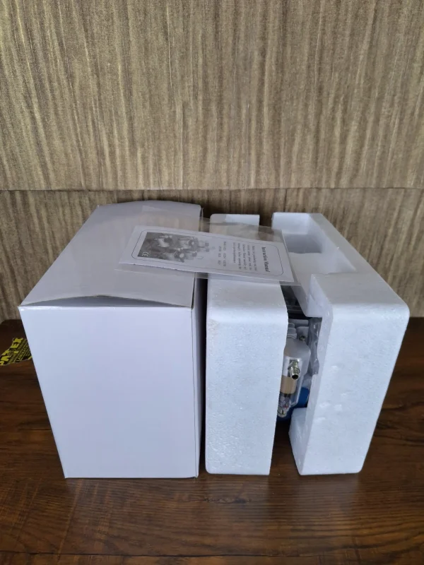 Vacuum Pump - Image 9